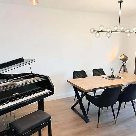 Casa En El Campanario Golf 埃斯特波纳